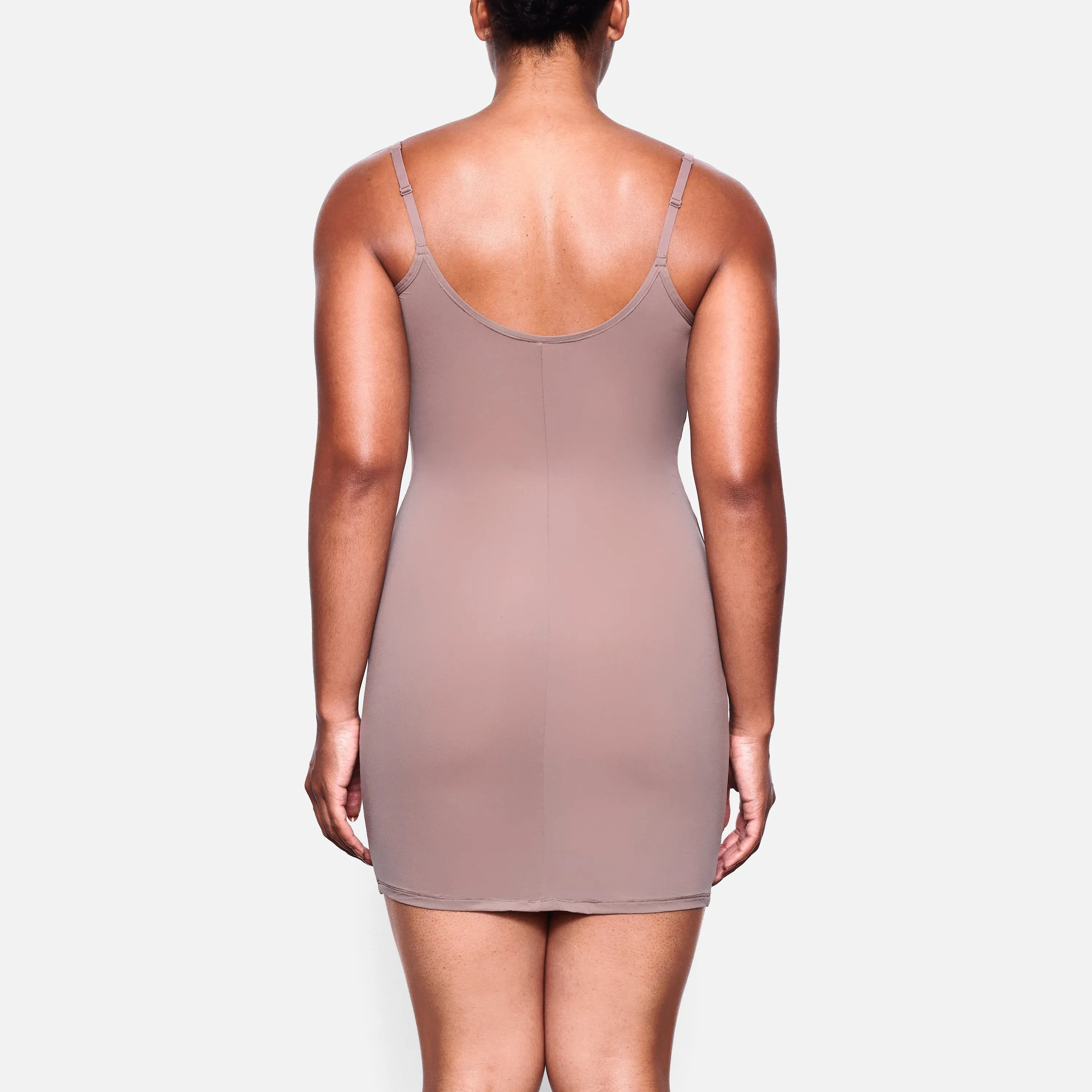 FITS EVERYBODY SLIP DRESS | UMBER