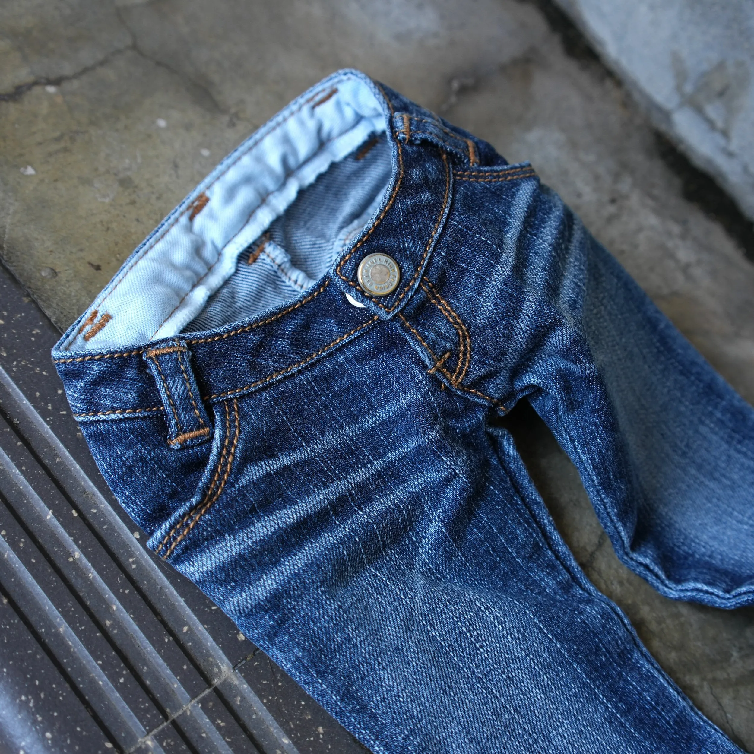 Hiroshima Jeans [Pear Body]