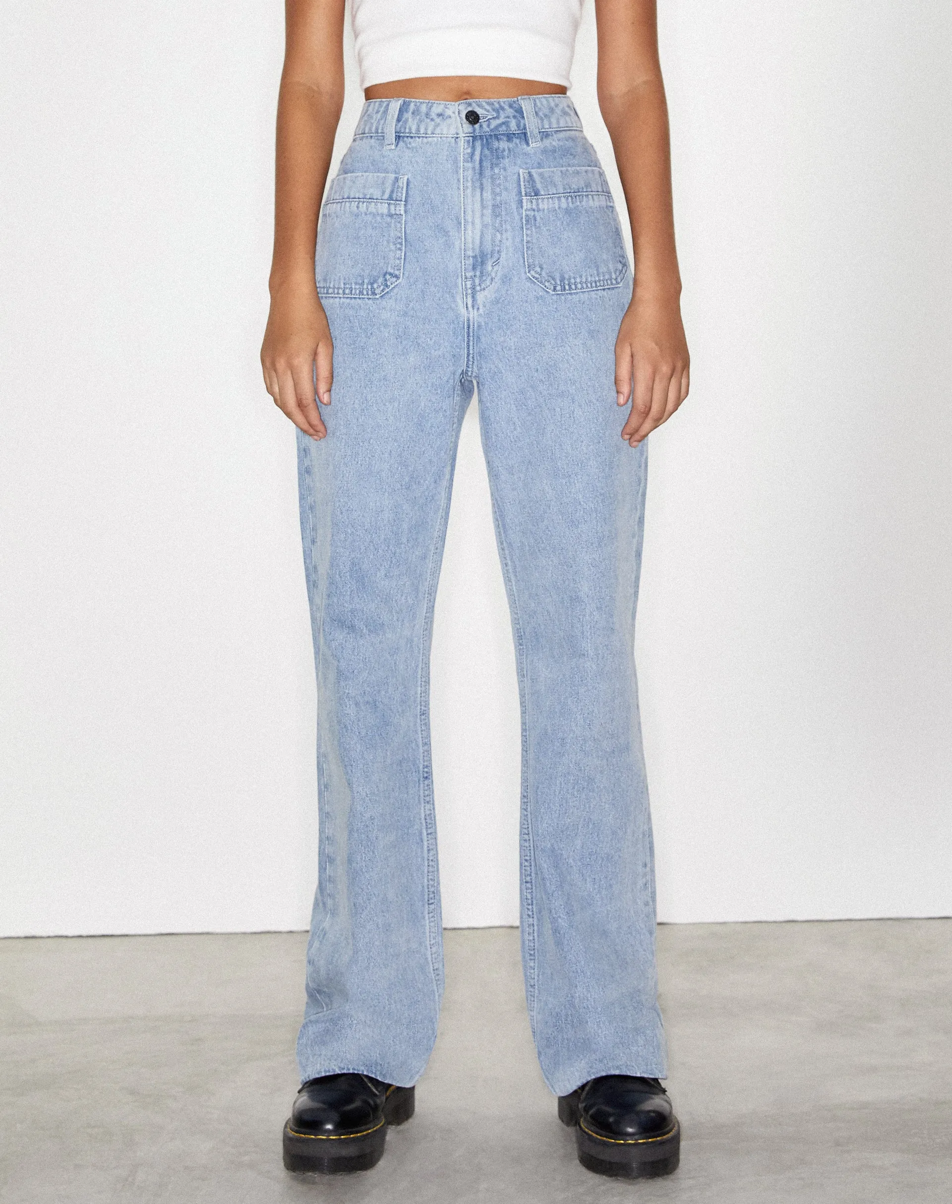 Retro Pocket Flare Jeans in Super Light Wash