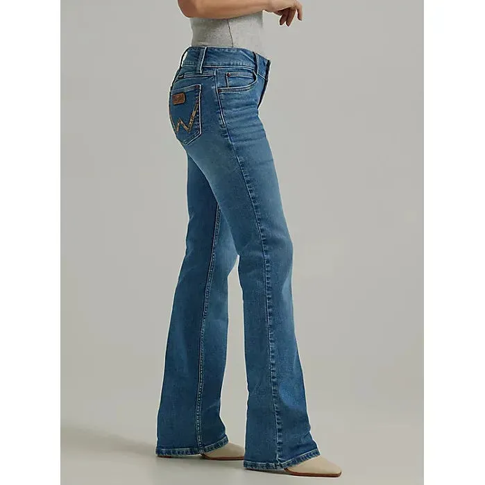 WOMEN'S WRANGLER RETRO® MAE MID RISE BOOTCUT JEAN IN LILIBETH